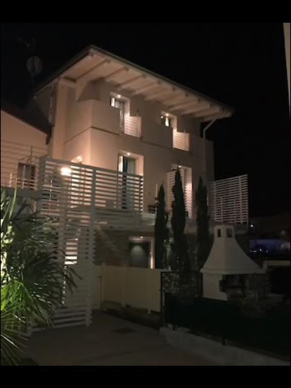 Antonella Gardalake 2 Desenzano del Garda Exterior photo